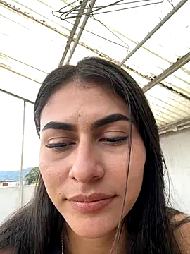 emilie xx  online show from October 10, 2025, 10:10 pm