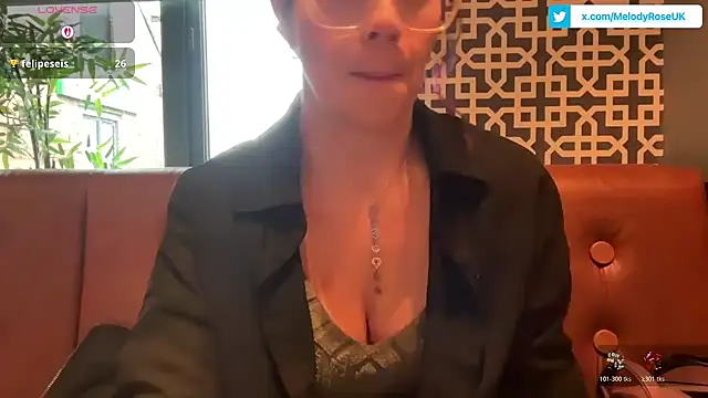 MelodyRoseUk online show from December 4, 2025, 11:09 am