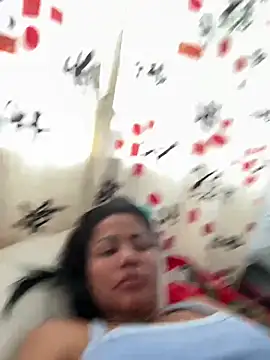 Snapshot of KarenGuzman_ chatting on March 12, 2025, 2:01 pm KarenGuzman online show from March 12, 2025, 2:01 pm