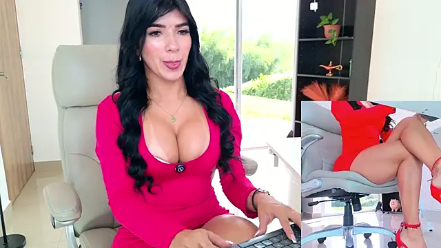 Snapshot of kimberly_ chatting on May 23, 2026, 1:32 pm kimberly online show from May 23, 2026, 1:32 pm