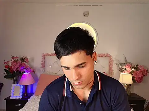 Snapshot of christianwang chatting on July 6, 2026, 8:44 pm christianwang online show from July 6, 2026, 8:44 pm