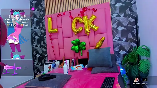 Brithanyslim online show from March 18, 2026, 7:37 pm