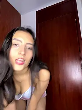 EmySofia online show from January 16, 2026, 4:22 pm