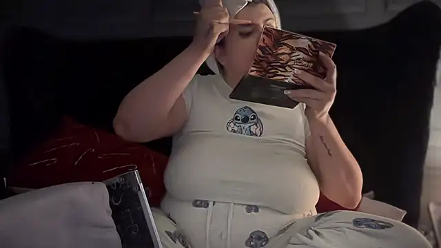 curvybabesx1 online show from November 30, 2025, 9:21 am