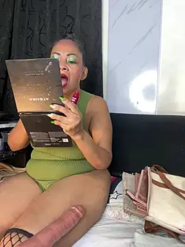 chiquimaturesexy online show from March 13, 2026, 8:36 pm