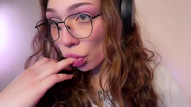 PaulaPratt online show from January 12, 2025, 4:29 pm