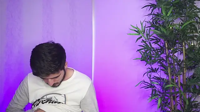 Snapshot of Tony_Wylie chatting on October 3, 2025, 12:06 pm Tony Wylie online show from October 3, 2025, 12:06 pm