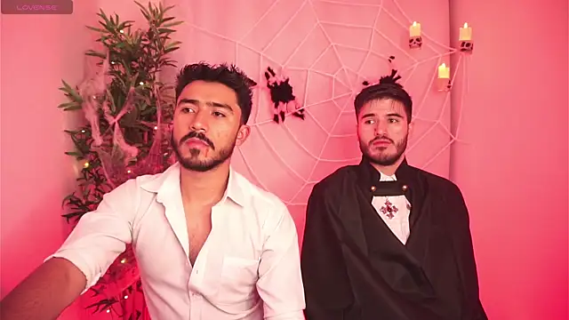 Snapshot of Tony_Wylie chatting on October 30, 2025, 10:39 pm Tony Wylie online show from October 30, 2025, 10:39 pm