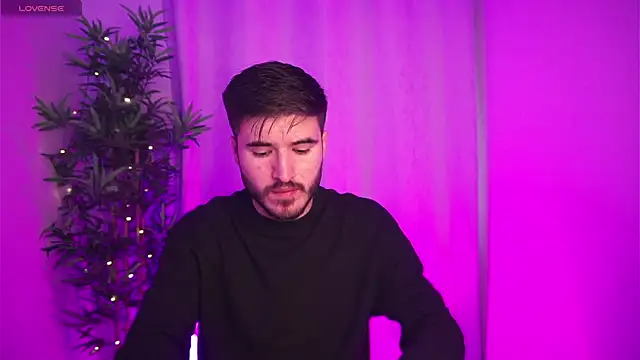 Snapshot of Tony_Wylie chatting on November 3, 2025, 11:03 am Tony Wylie online show from November 3, 2025, 11:03 am