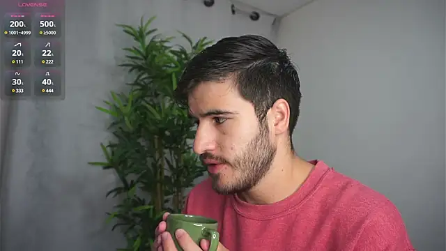 Snapshot of Tony_Wylie chatting on March 18, 2025, 10:50 am Tony Wylie online show from March 18, 2025, 10:50 am