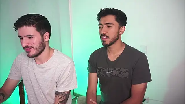 Snapshot of Tony_Wylie chatting on September 25, 2025, 8:37 pm Tony Wylie online show from September 25, 2025, 8:37 pm