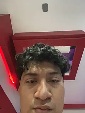 Snapshot of YoElMasHot chatting on April 1, 2026, 1:19 am YoElMasHot online show from April 1, 2026, 1:19 am