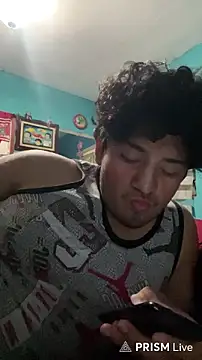 Snapshot of YoElMasHot chatting on February 2, 2026, 2:32 am YoElMasHot online show from February 2, 2026, 2:32 am