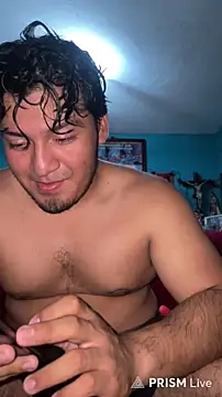 Snapshot of YoElMasHot chatting on February 15, 2026, 1:28 am YoElMasHot online show from February 15, 2026, 1:28 am