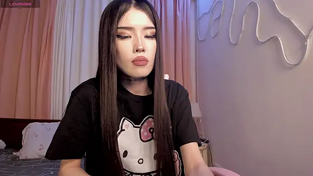 Snapshot of Velvetsky_1 chatting on October 24, 2025, 2:05 pm Velvetsky 1 online show from October 24, 2025, 2:05 pm