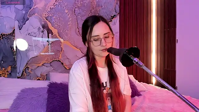 Snapshot of centaurigirl chatting on November 21, 2025, 4:00 am centaurigirl online show from November 21, 2025, 4:00 am