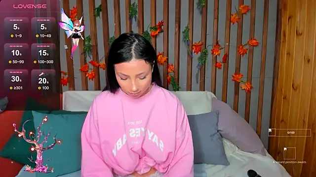 Snapshot of Tanita_Lambic chatting on November 16, 2025, 12:59 am Tanita Lambic online show from November 16, 2025, 12:59 am