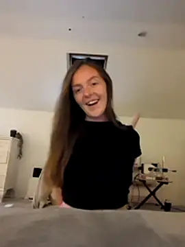 Snapshot of PrettyPetitexoxo chatting on August 6, 2026, 8:04 pm PrettyPetitexoxo online show from August 6, 2026, 8:04 pm