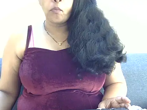 Riya riyaa online show from November 29, 2025, 1:39 am