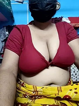 Snapshot of BERRY_00 chatting on October 27, 2025, 5:58 pm BERRY 00 online show from October 27, 2025, 5:58 pm