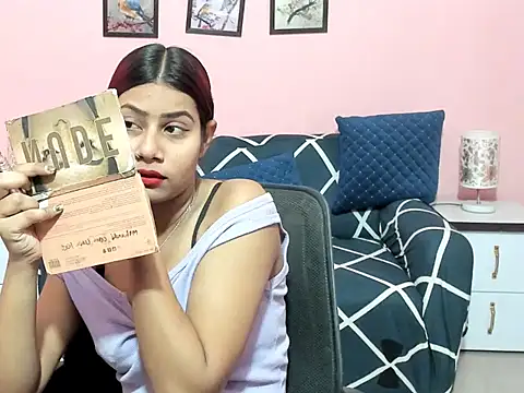 Snapshot of dumbledora chatting on April 23, 2026, 2:40 am dumbledora online show from April 23, 2026, 2:40 am