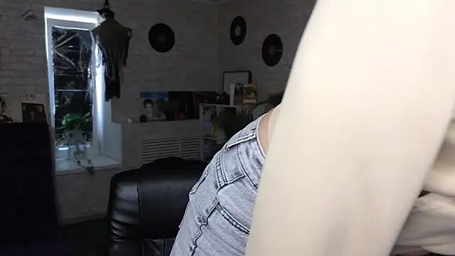 Nika Kitten online show from March 16, 2026, 11:03 am