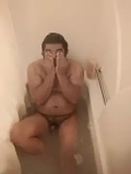 Snapshot of Brickstash chatting on March 10, 2026, 12:47 am Brickstash online show from March 10, 2026, 12:47 am