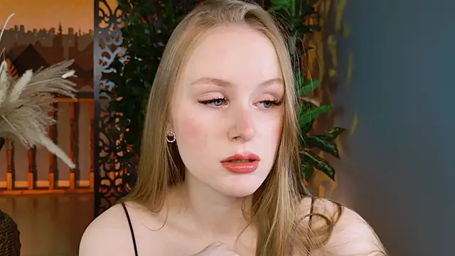 Snapshot of VivienLeeigh chatting on November 26, 2025, 1:11 pm VivienLeeigh online show from November 26, 2025, 1:11 pm