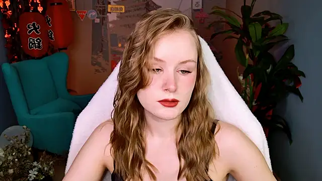 VivienLeeigh online show from March 2, 2026, 5:08 am