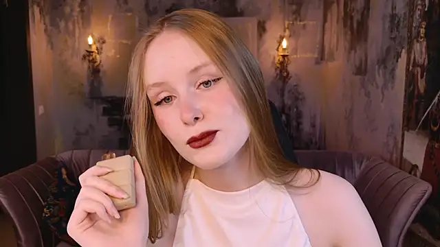 Snapshot of VivienLeeigh chatting on November 21, 2025, 1:10 pm VivienLeeigh online show from November 21, 2025, 1:10 pm