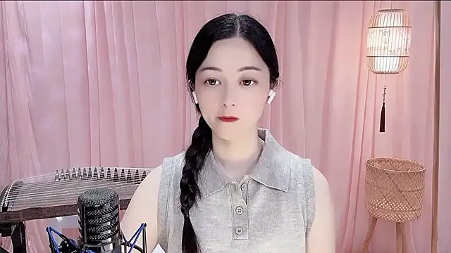 Tian-xin-999 online show from May 12, 2026, 4:13 pm