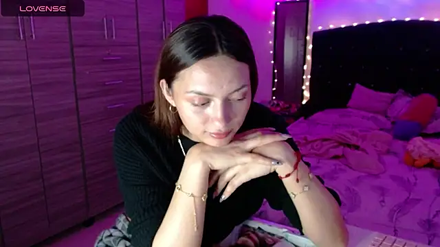 Snapshot of holy_juli chatting on September 29, 2025, 3:35 am holy juli online show from September 29, 2025, 3:35 am