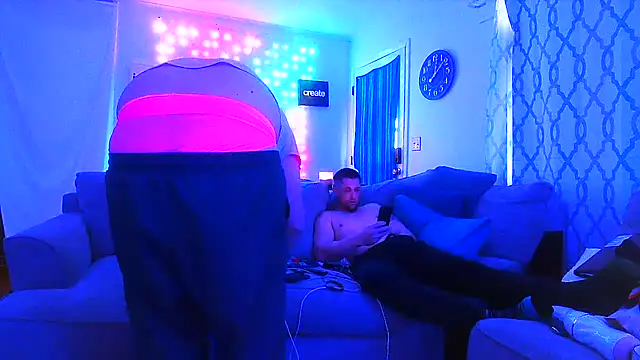 Snapshot of onlym4m chatting on March 19, 2025, 5:17 pm onlym4m online show from March 19, 2025, 5:17 pm