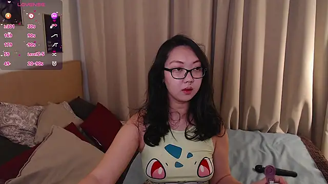 Snapshot of Marine_Vact chatting on November 26, 2025, 2:06 pm Marine Vact online show from November 26, 2025, 2:06 pm