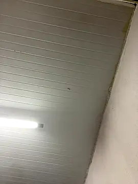 Snapshot of luara1988 chatting on January 5, 2026, 9:29 pm luara1988 online show from January 5, 2026, 9:29 pm