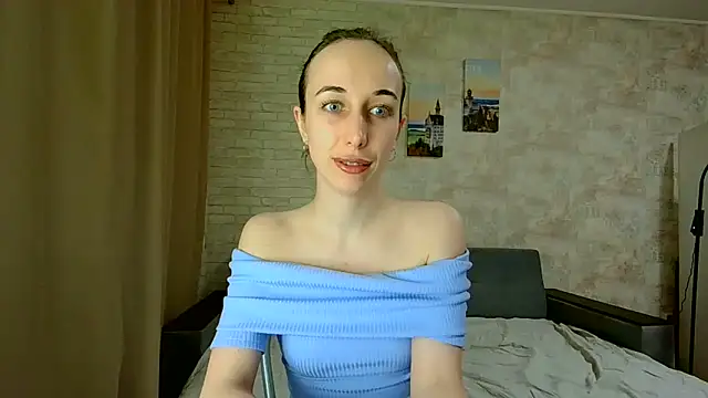 Snapshot of Anika_bloom chatting on April 21, 2026, 7:53 pm Anika bloom online show from April 21, 2026, 7:53 pm