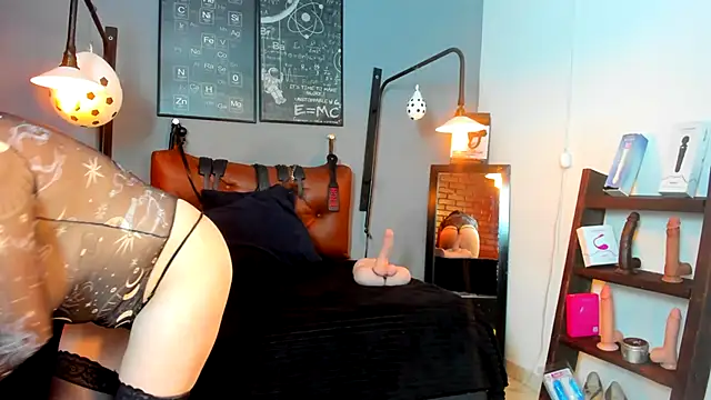 Snapshot of Samantha_mature56 chatting on July 15, 2026, 2:18 am Samantha mature56 online show from July 15, 2026, 2:18 am