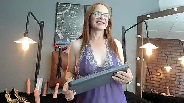 Samantha mature56 online show from March 22, 2025, 9:45 am