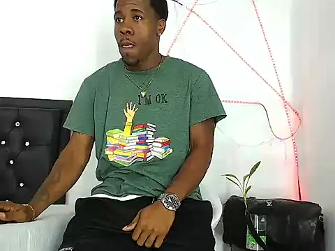 Snapshot of Damian_hart_24CM chatting on March 24, 2026, 5:07 am Damian hart 24CM online show from March 24, 2026, 5:07 am