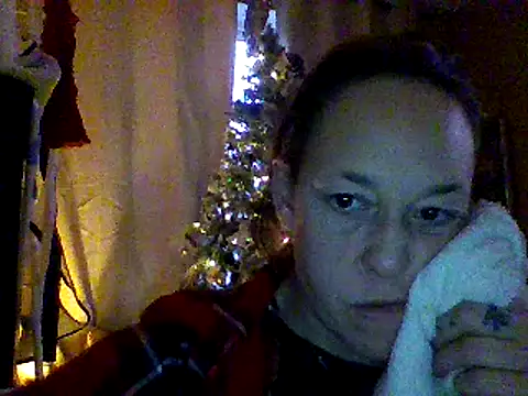 Snapshot of Fiesty_findom40 chatting on December 14, 2024, 6:20 pm Fiesty findom40 online show from December 14, 2024, 6:20 pm