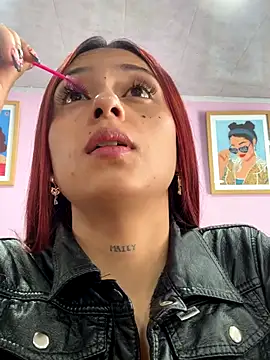 Monttserratt online show from December 3, 2025, 7:02 pm