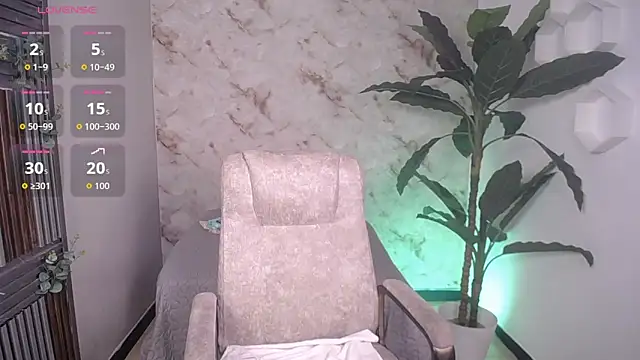 jennaa milf  online show from December 16, 2025, 7:29 pm