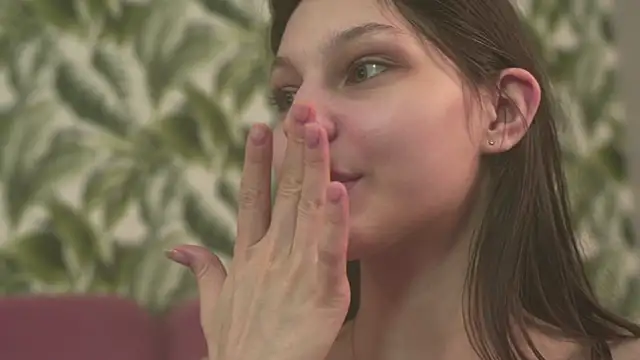 whisper of love online show from March 19, 2025, 8:12 am