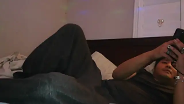 cloudyspun online show from November 11, 2025, 12:33 pm