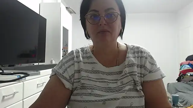 Amandamuller1982 online show from October 4, 2025, 10:00 pm