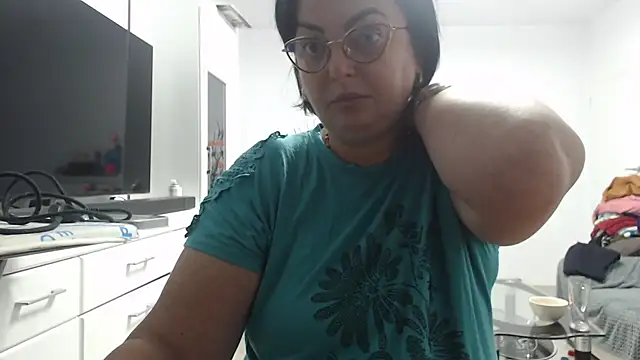 Amandamuller1982 online show from October 10, 2025, 10:32 pm