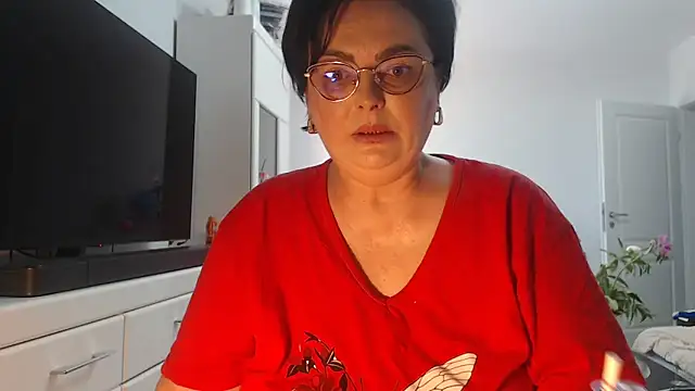 Snapshot of Amandamuller1982 chatting on May 28, 2026, 7:16 am Amandamuller1982 online show from May 28, 2026, 7:16 am
