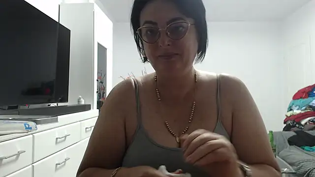 Amandamuller1982 online show from September 11, 2025, 9:15 pm