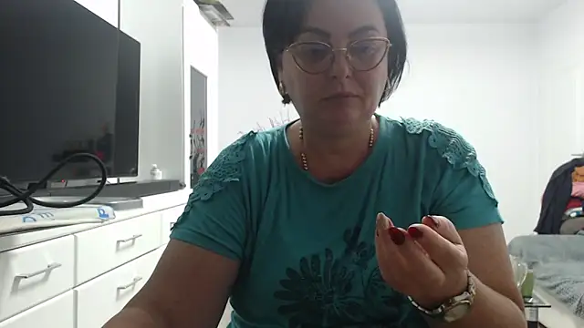 Amandamuller1982 online show from October 13, 2025, 8:10 pm