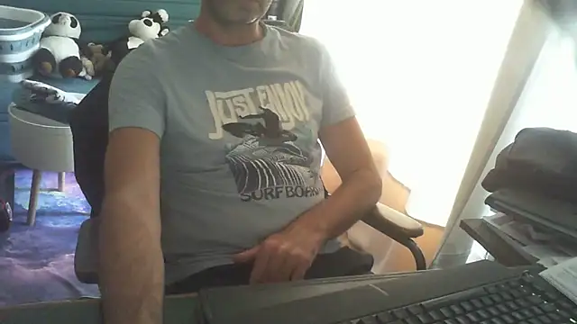 Snapshot of shyfrenchcock1 chatting on June 20, 2026, 11:59 am shyfrenchcock1 online show from June 20, 2026, 11:59 am